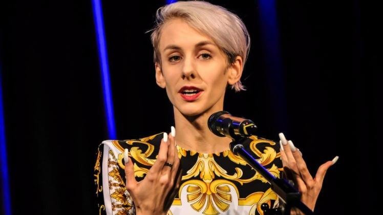 Lisa Eckhart Lebensgefährte